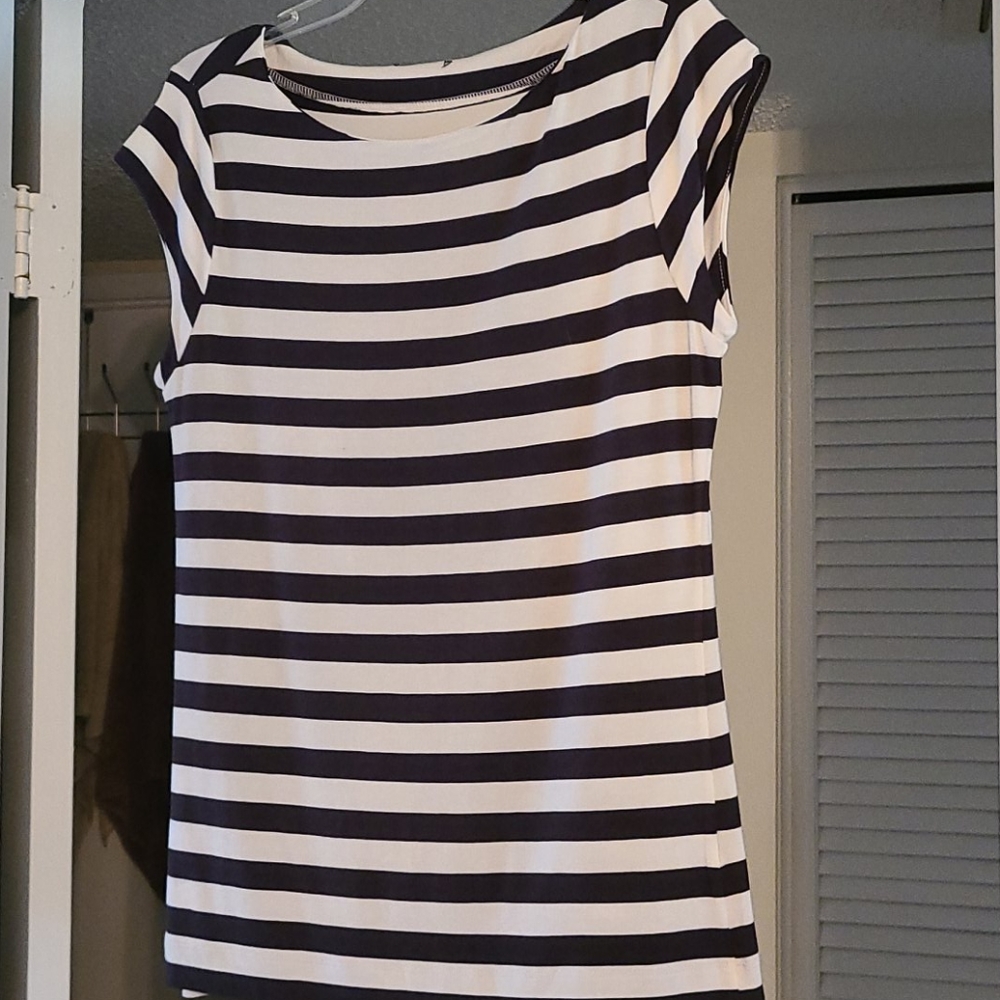 Short Sleeves Shirt